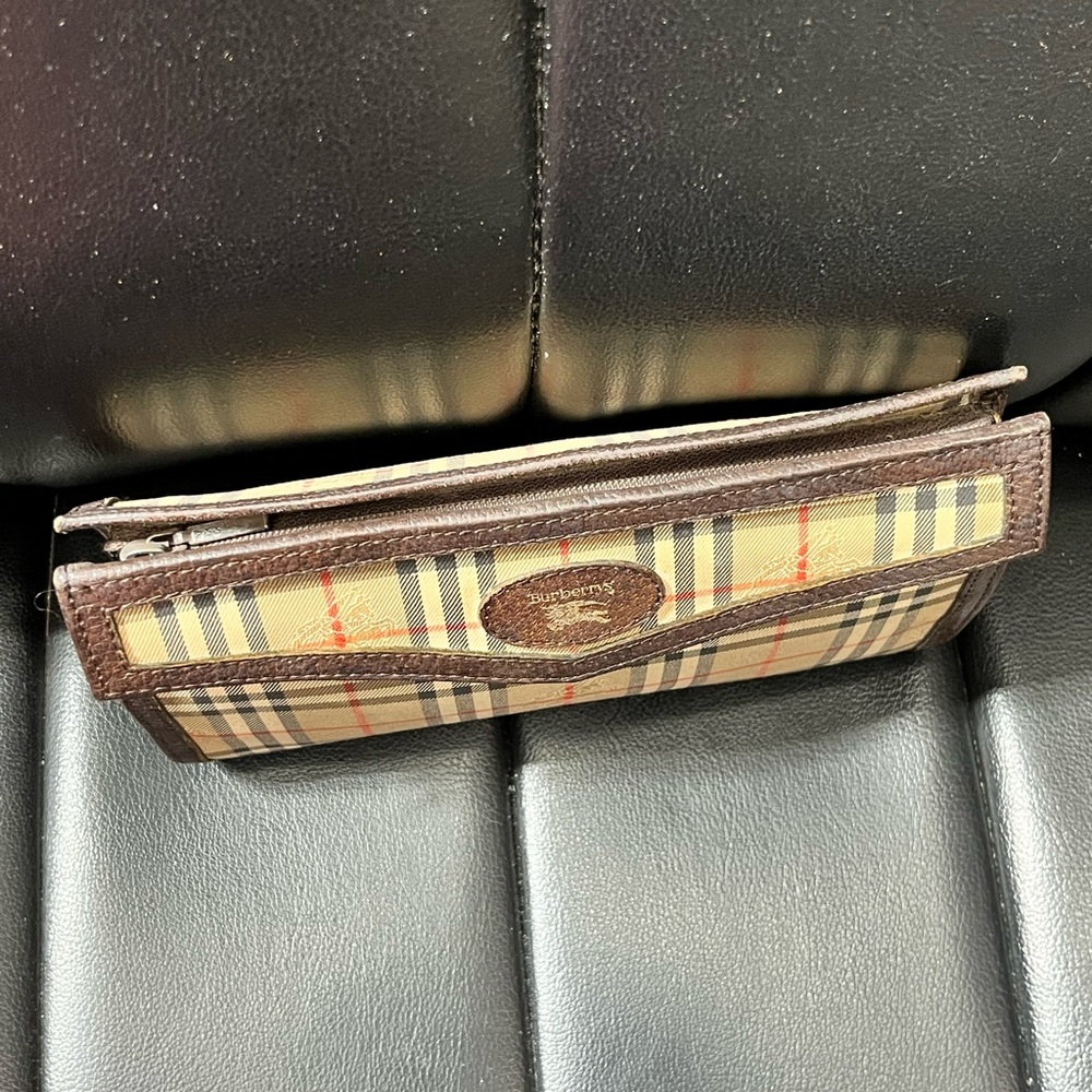 Burberry Tan Check Clutch with Brown Trim - Picture 3 of 8